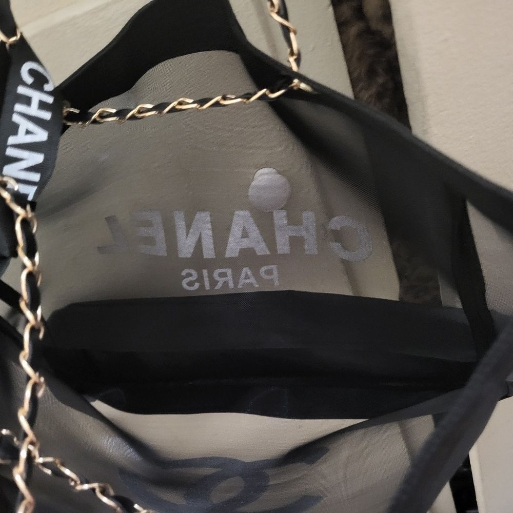 Black Chanel tote+chanel ribbon included!!! - Picture 2 of 6